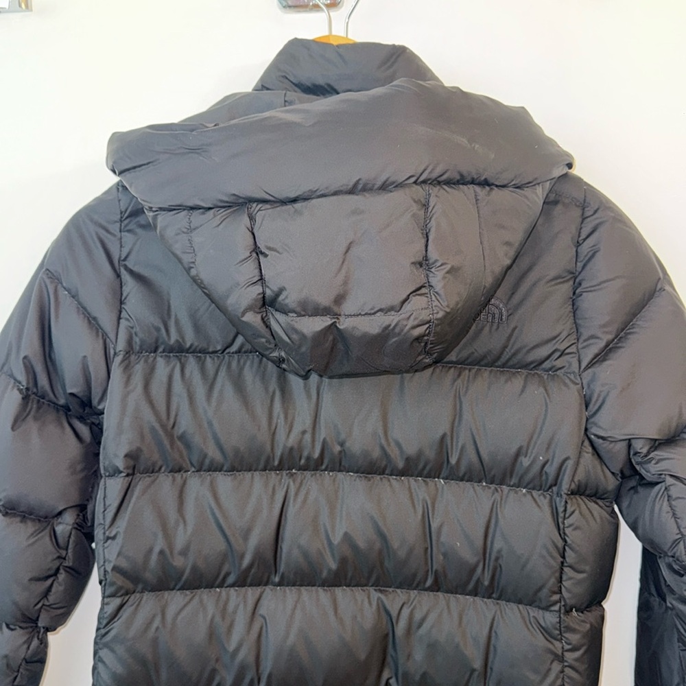 North Face Women's Down Parka - Picture 7 of 9